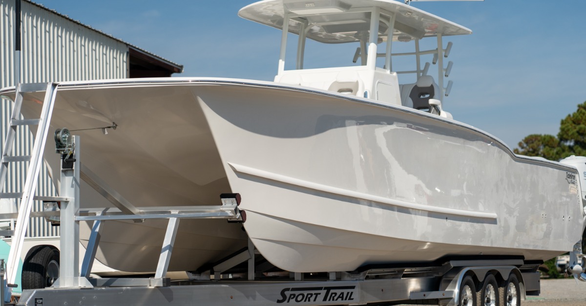 Fishing Catamaran vs. Monohull Boats: What’s the Difference?